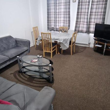 דירות Simple 2Bed Flat In Edinburgh. מראה חיצוני תמונה